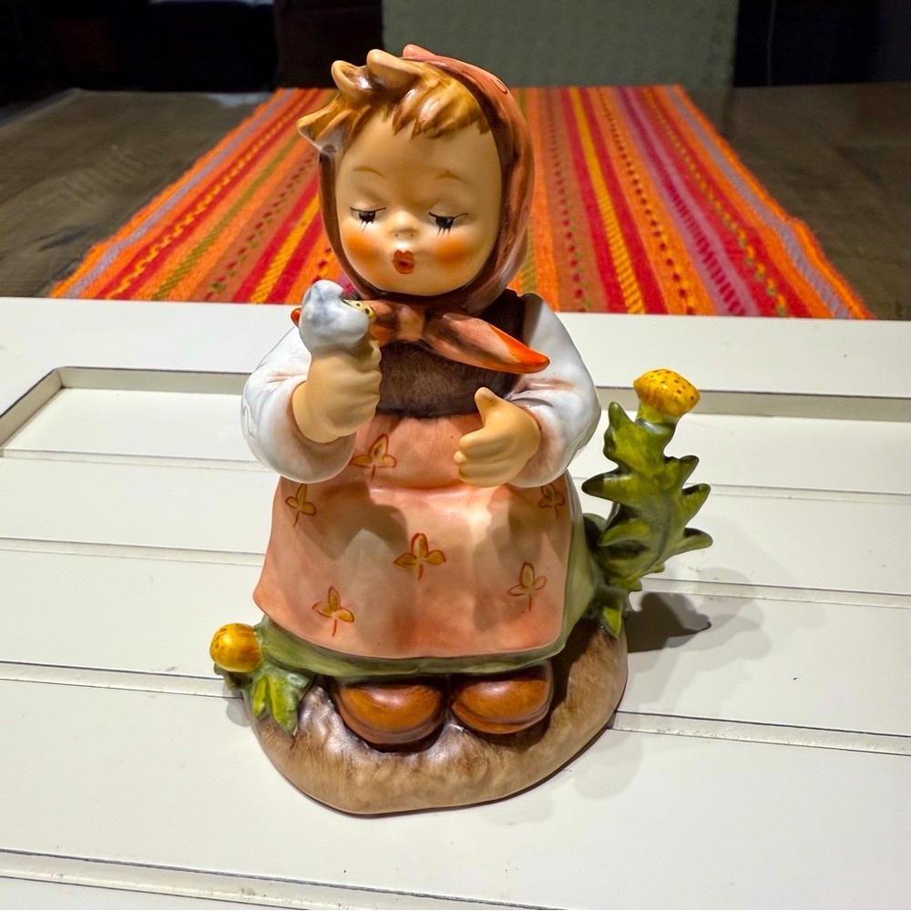 Rare VTG Goebel W. Germany "Make a Wish" Figurine #267. Hummel #475 TMR-6 signed
